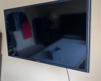 SAMSUNG FLAT SCREEN TV