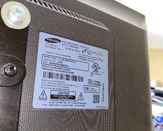 SAMSUNG FLAT SCREEN TV