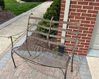 OUTDOOR BENCH
