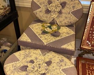 DECORATIVE BOXES