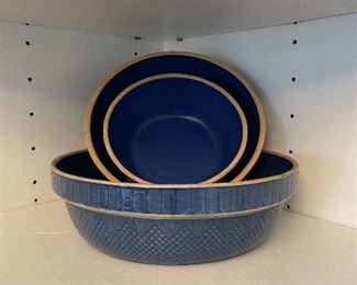 Pottery barn blue bowls