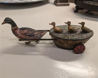 Antique German tin wind-up Paak-Paak mother duck, wth three baby ducks, by Lehmann.
