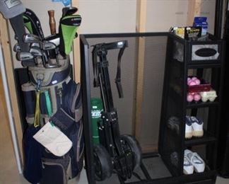 GOLF CLUBS, GOLF EQUIPMENT