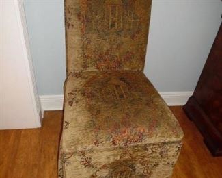 Slipper Chair