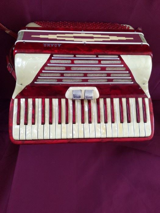 Adano Accordion