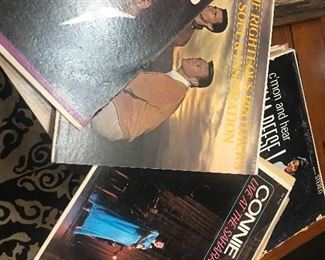 Vintage vinyl, Record albums 