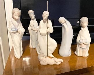 Lladro porcelain nativity set 