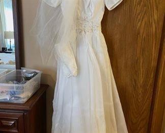 Vintage wedding dress