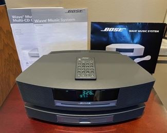 Like New Bose Wave Music System with Wave Music Multi-CD Changer