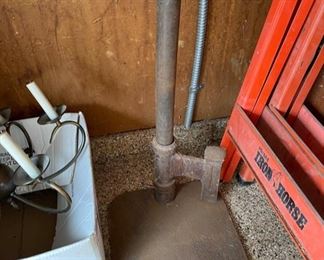 Vintage log splitter