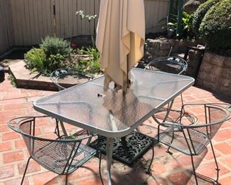 Outdoor Table and 4 Chairs