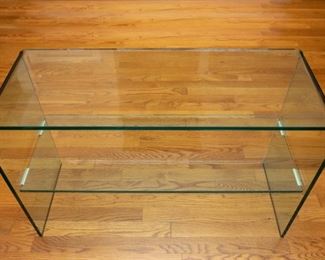 Rialto Curved Glass Side Table. 