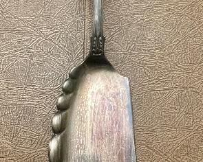 Item 140: Tiffany Silverplate Pie Server: $75