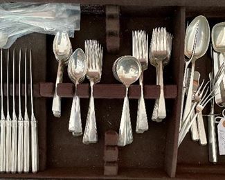 Item 220:  Towle Mid-Century Craftsman Sterling Silver Set:  $2200                                                                                                                          24 teaspoons, 12 knives, 12 soup spoons, 12 dinner forks, 12 salad forks, carving set, pie server, 2 butter knives, 1 gravy spoon, 1 sauce spoon, 1 lemon fork
