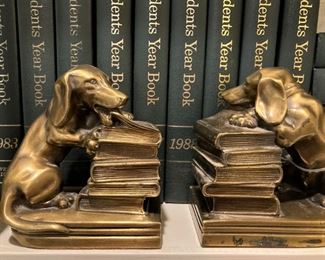 Darling Dachshund bookends