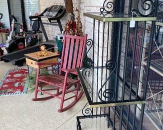 Black & gold baker's rack