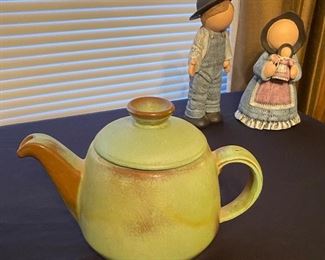 Frankoma Tea Pot, No Face Hand Painted Amish Family