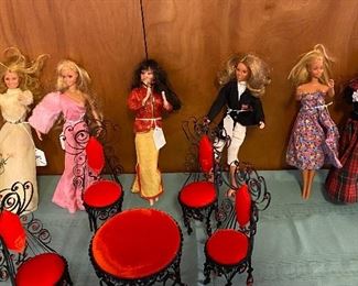 Barbie Dolls Spanish Style Dining Set