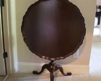 Pie Crust Tilt Table