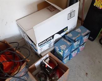 Flood light bulbs $1 each
