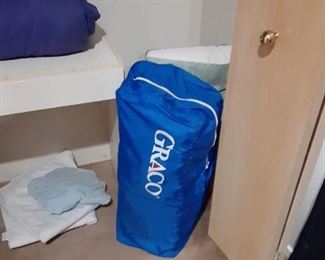 Graco child playpen $15