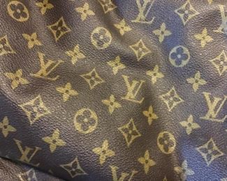 Several pieces of Real Louis Vuitton 