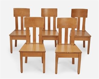 36
Five Chicago-Style Arts And Crafts Oak Chairs
Late 19th/early 20th Century
Each Chicago School-style high back oak chair with wide top rail and three splats over a tapered seat atop a seat rail raised on four sqaure legs and with trestle-style supprt posts to the back, 5 pieces
Each: 38" H x 18.5" W x 19.5" D
Estimate: $500 - $700