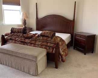 Bassett Four Poster King Bedroom Suite: 4-Poster Bed (Posts are removable) Pair Nightstands, Dresser, Table Lamp, Storage Ottoman