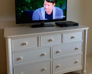 Bassett Double Dresser (whiteish) TV