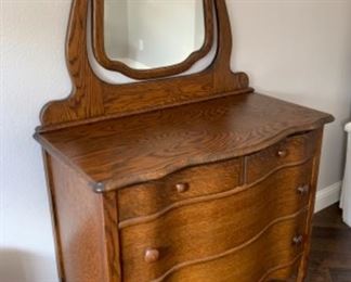 ANTIQUE 4 DRAWER DRESSER WITH MIRROR         32 1/2H   38 W 21 D