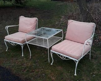 Very Vintage
Steel painted off-white
Three piece patio set
Zippered cushions