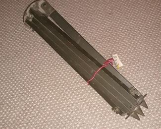 US A signal corp tripod, made of wood and brass