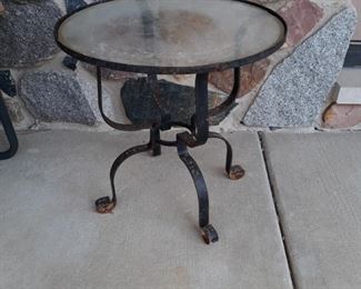 Short side table 