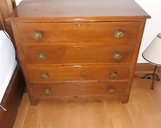 Chest of drawers
Measures 39 x 17 x 35 H
There used these as night stands