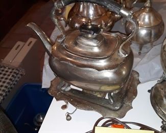 Tea kettle with stand