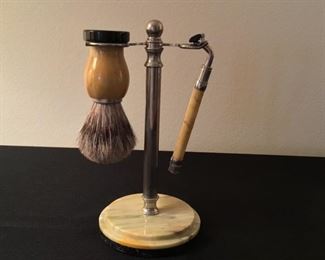 Penhaligon London shaver and brush 
