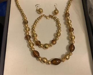 Costume Jewlery set - $5