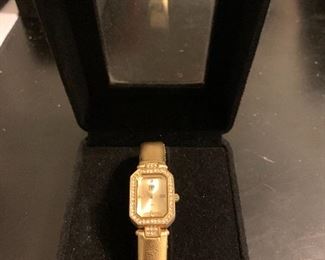 Liz Taylor leather band watch - $5