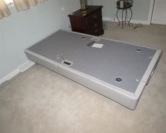 SLEEP NUMBER ADJUSTABLE TWIN BED.  NO MATTRESS.  AVAILABLE FOR EARLYSALE,  $350.00.