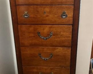 NATIONAL MT. AIRY DRESSERS, CHEST & LINGERIE CHEST 