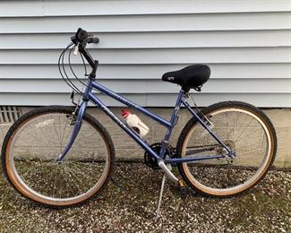Specialized Hardrock Womans Bike