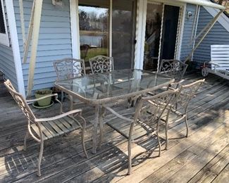 7 Piece Patio Table with cushions (not pictured)