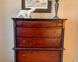 Beautiful 5 Drawer Vintage Dresser with Very Detailed Side Trim