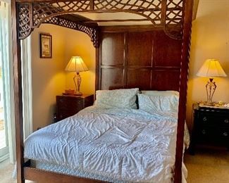 Queen Size Wood Canopy Bed, National Mt. Airy 