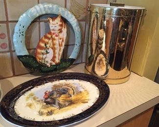 Decorative items.