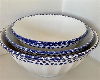 Item 78:  Crate and Barrel Nesting Bowls with Blue Spatter Edges: $38