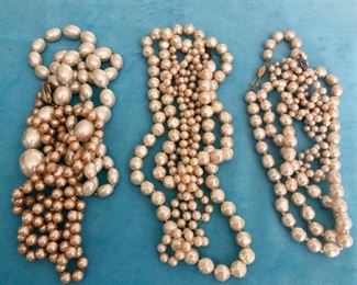 Item 193:  Each grouping is comprised of 2 Vintage Pearl Necklaces:  $16 for each group