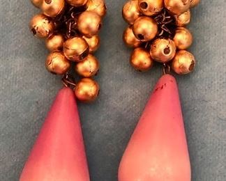 Item 198:  Vintage Goldtone and Pink Drop Earrings: $22