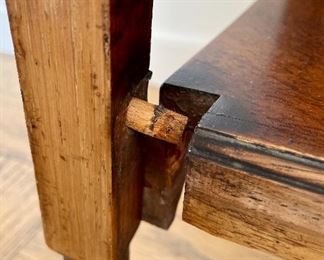 detail - this item has a few issues - nothing broken but needs to be re-glued