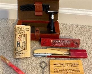 Antique / vintage razors shaving / travel accessories
